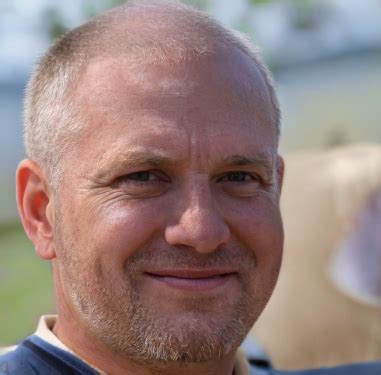 Наша команда — професіонали, які працюють для вас