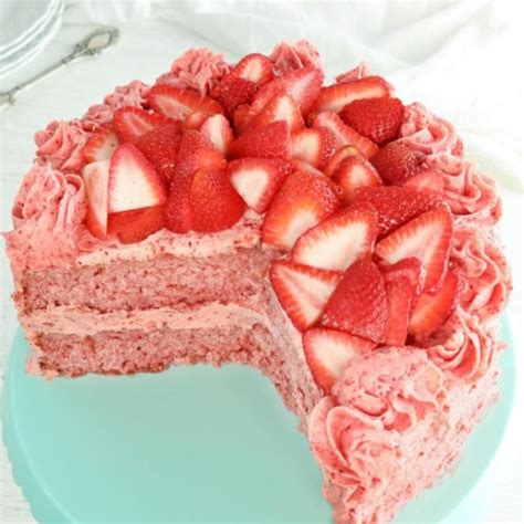Gluten-Free Strawberry Cake - Mama Knows Gluten Free