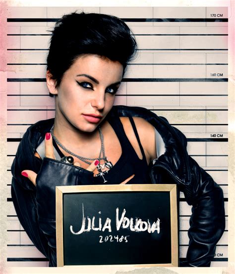 Glitter way: Julia Volkova rachete " t.A.T.u."