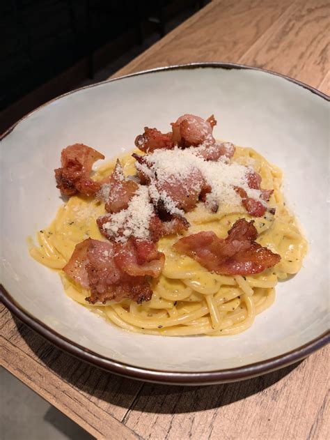 Ask for Alonzo Comes to Happy Valley - Foodie