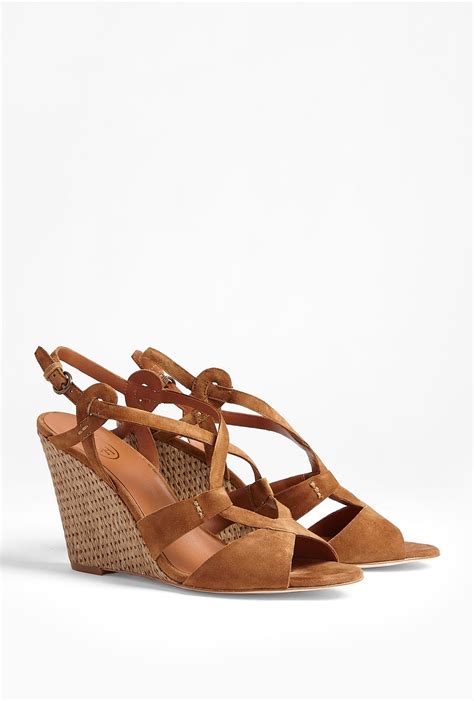 THE OUTNET | Discount Designer Fashion Outlet - Deals up to 70% Off