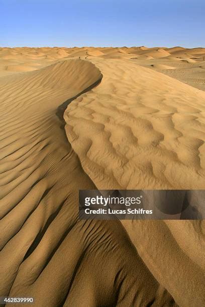 Taklimakan Desert Photos and Premium High Res Pictures - Getty Images