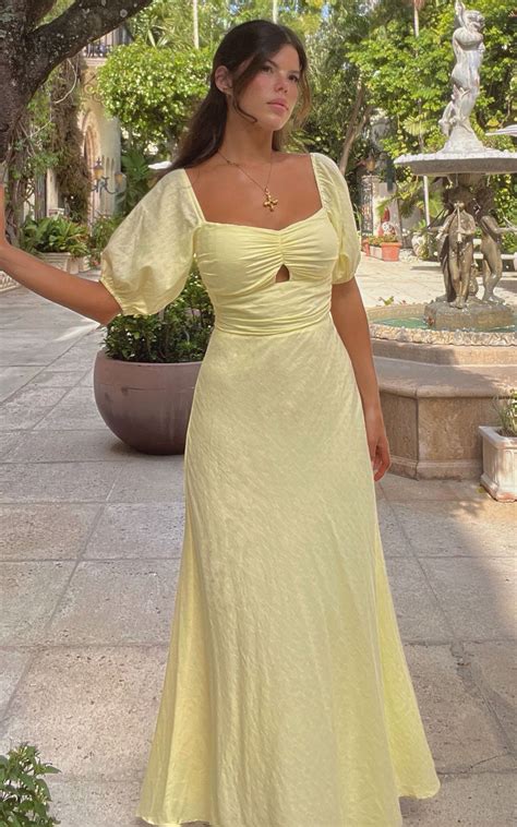 costume yellow dress 6