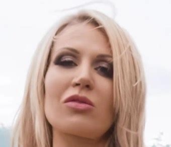 Paris Bentley Biography/Wiki, Age, Height, Career, Photos & More