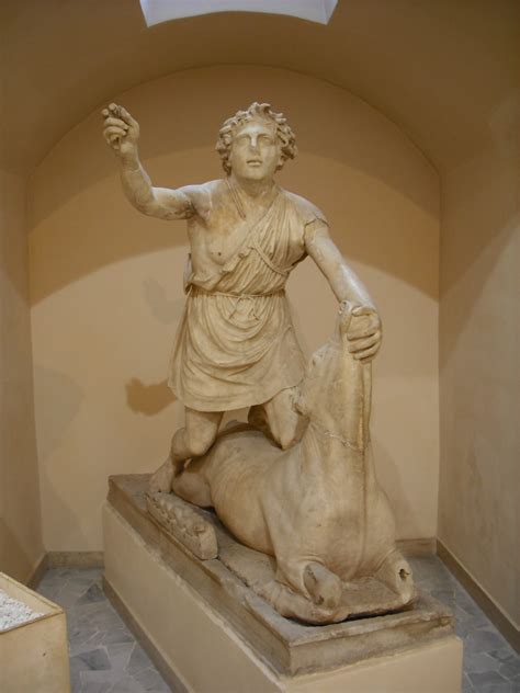 cimrm   statue  tauroctony ostia museum italy