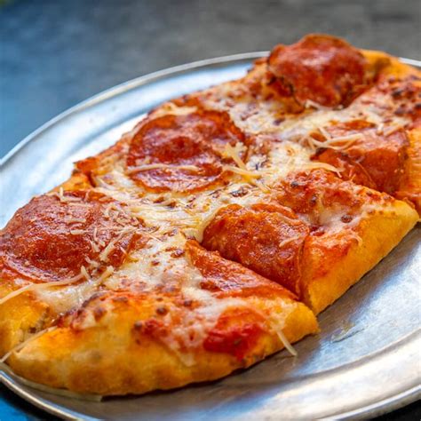 PEPPERONI PIZZA