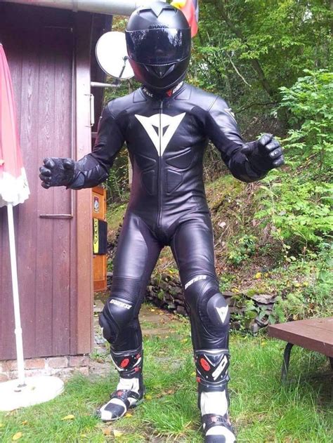 BlackLeatherAndBiker | Mens leather pants, Motorcycle outfit ...