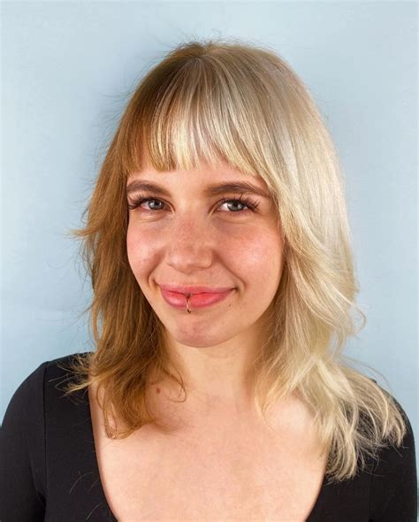 36 Most Popular Half Brown Half Blonde Hairstyles in 2023 - Hood MWR