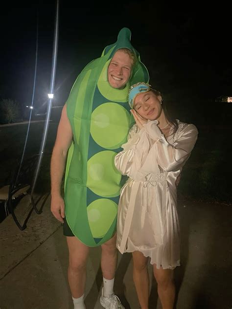 adult pea costume 5