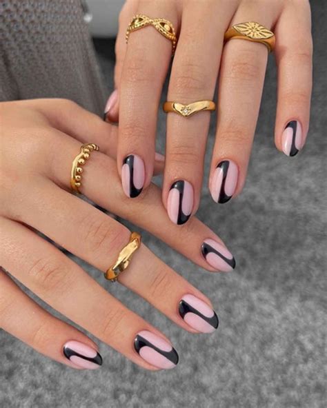 Expensive Looking Nails: Nail Art For The Quiet Luxury Trend