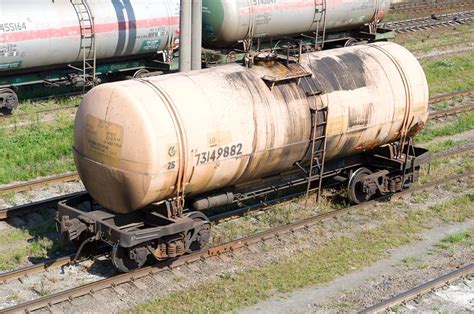 Цистерна для бензина и нефти модели 15-Ц863, фото — Вагон.by