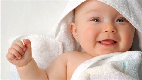 Funny Baby Face Expressions Covered With White Towel HD Funny Baby ...
