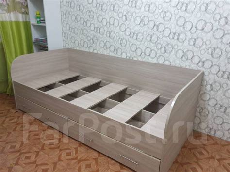 Продам односпальную кровать, лдсп, бельевой ящик, матрас в комплекте ...