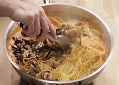 Creamy Mushroom Pasta Recipe