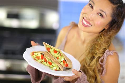 DIY Healthy & Easy Lunch Idea - Blogilates