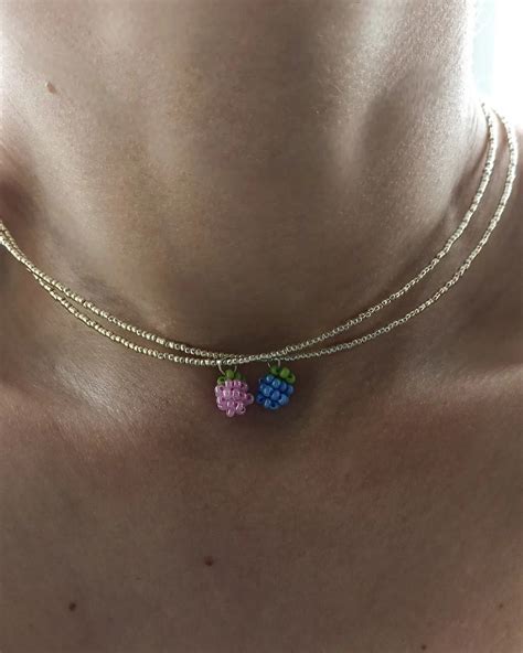 Украшение с ягодкой | Jewelry, Ornaments