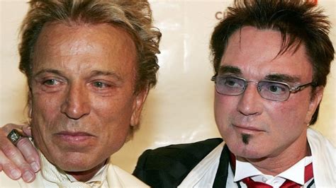 A Siegfried & Roy Series Is Being Developed For Apple TV+