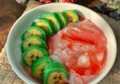 membuat es pisang ijo makanan khas sulawesi topwisata