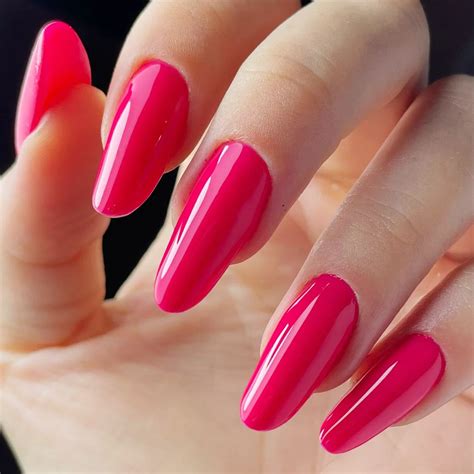 1 Day Training for Gel Nail Extensions | YaraOnline