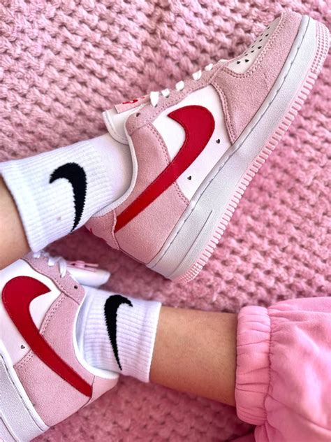 Кроссовки Nike Girls' Nike Air Max Ivo (Gs) Running Shoe - купить с ...