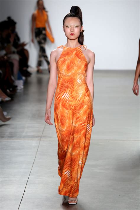 Kim Shui RTW Spring 2019 [PHOTOS]