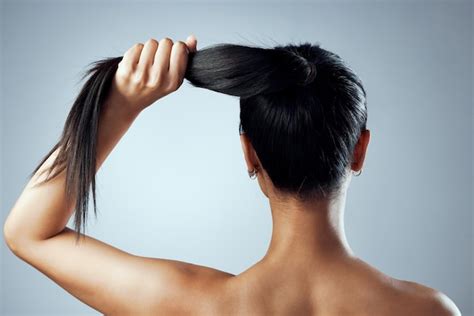 1,000+ Woman Bare Back Pictures | Page 5
