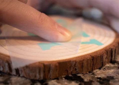 How To Reverse Stain Using A Vinyl Stencil On Wood Slices – Frugal Fitz ...