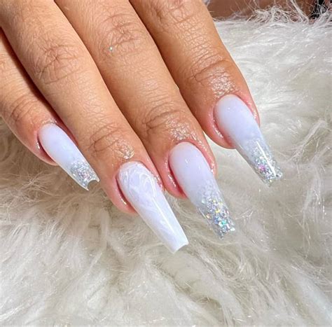 Unha De Gel Branca Com Glitter - Unhas decoradas gel branca | Unha branca com glitter, Unhas de gel ...