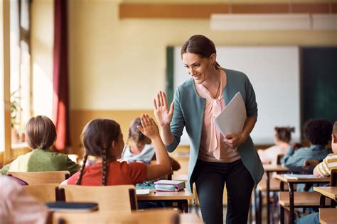 What makes a happy teacher? (and why it matters to learners) – BOLD