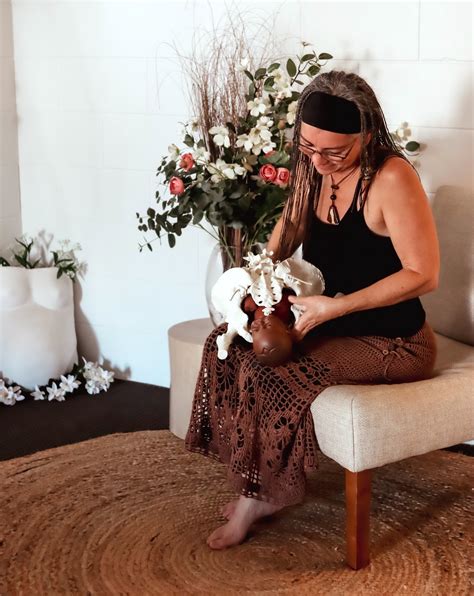 How to relieve Pelvic Pain in Pregnancy - Shelly Langford