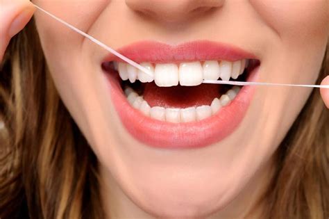 How to Floss Properly? Proper Flossing Technique