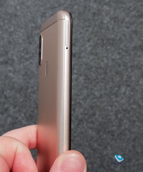 Mobile-review.com Xiaomi Mi A2 и A2 Lite. Первый взгляд