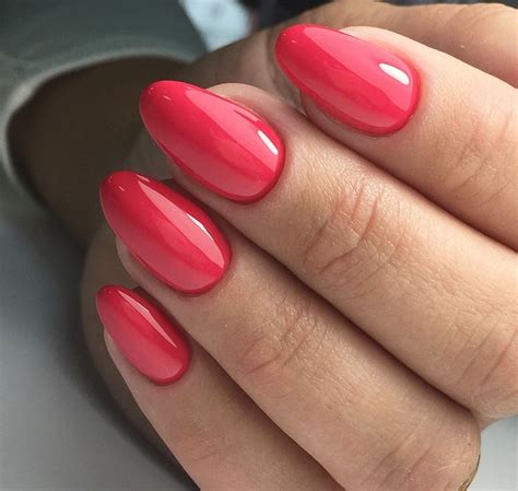 Коралловый маникюр: 80+ самых изящных идей