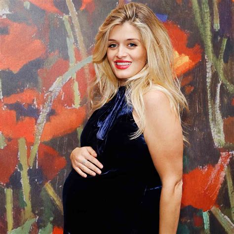 Daphne Oz Pregnant