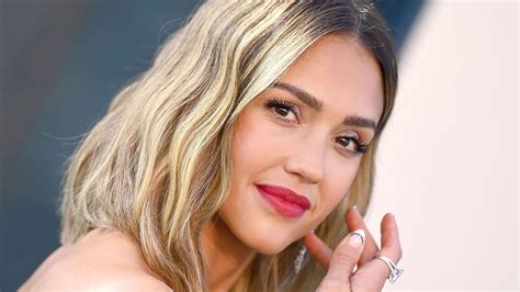 jessica alba bob haircut