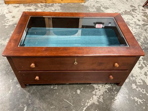 Lot - Glass Top Display Coffee Table