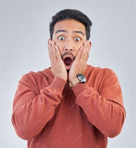 premium photo surprise shock face  portrait  man  white