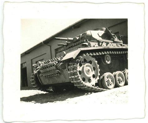 Pin by Viktor Fiala on pz3 | Military vehicles, Tank, Armor