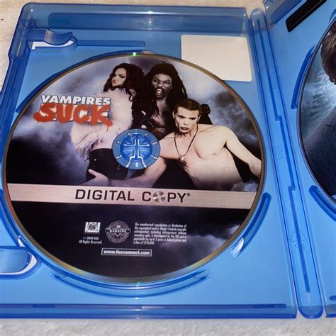 Vampires Suck (Blu-ray Disc, 2010, 2-Disc Set, Extended Bite Me Edition