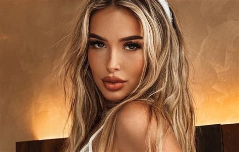 ezt nem lehet fuerdoruhanak nevezni elena keptelen leallni