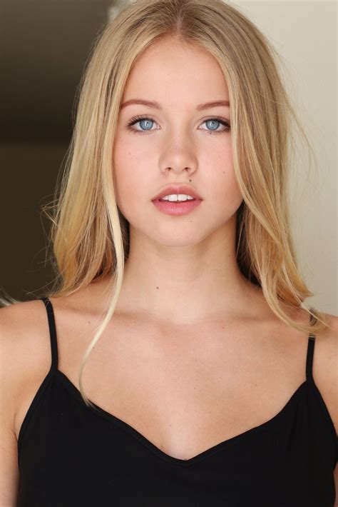 Pictures of Anndi McAfee