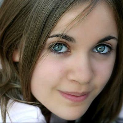 ¿Cómo mejorar la apariencia del rostro femenino y lucir una cara sin
