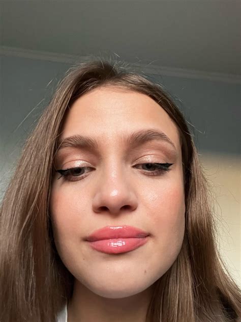 ЛЕДОК ТОЛЬКО ТЕПЛЫЙ (@lidu__sya) on Threads