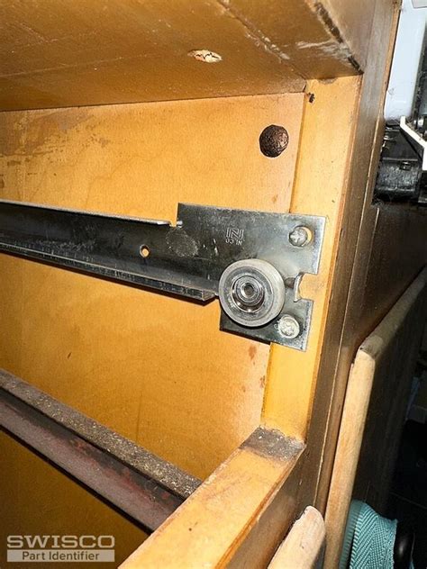 how to replace drawer slides