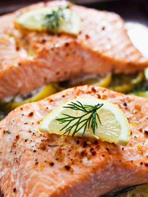 how long to put salmon in oven