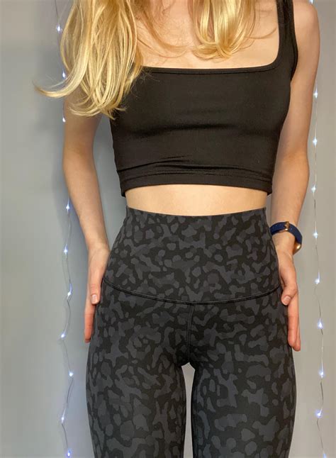 Thigh Gap : r/girlsinlululemon