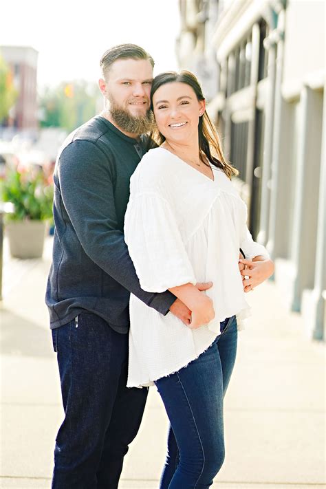 KYLIE + BRANDT | NOBLESVILLE ENGAGEMENT SESSION - Jessica Strickland