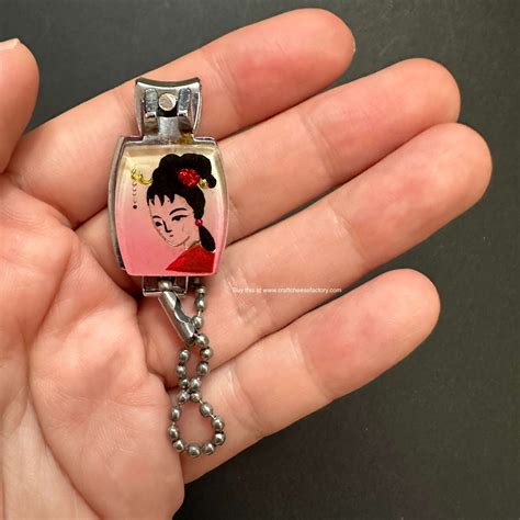 Vintage antique enamel nail clipper Chinese beauty women lady ...
