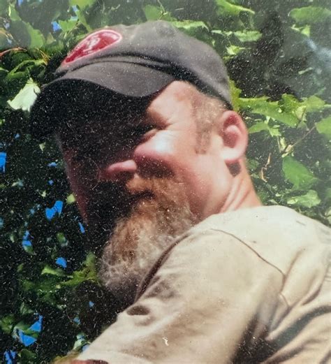 Robert “Rob” Smurawa | Marnocha Funeral Home