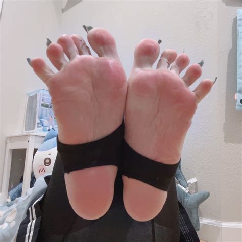 Soles n Stirrups Sunday by Lululewds on DeviantArt